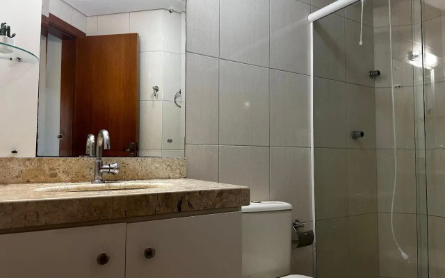 043 - Apto aconchegante na praia de Bombas