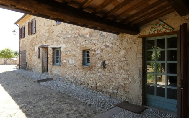 SCAPPO IN UMBRIA, Casale Monti