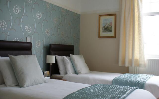 Cleave Court Guest House