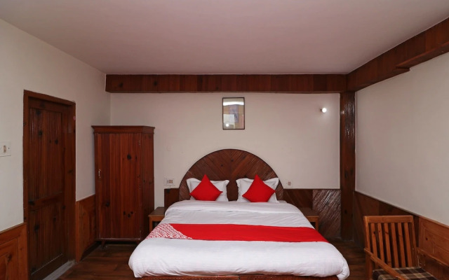 OYO 13710 Home Studio near Hadimba Manali