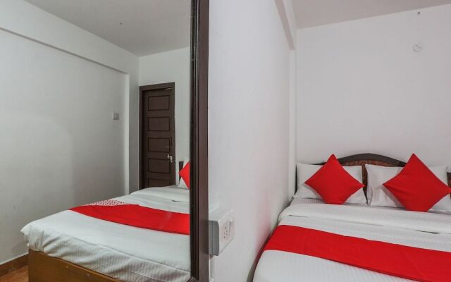 Oyo 27661 Hays Sk Residency