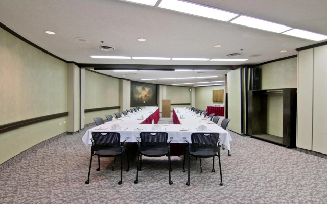 Chateau Lacombe Hotel