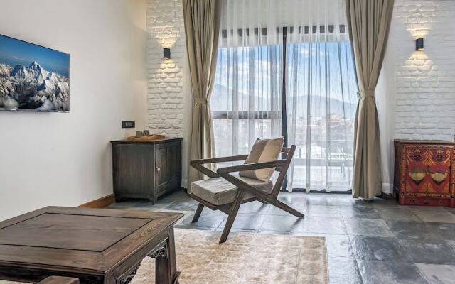 Uma Residence & Suites