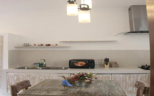 Green Studio Apartment Seminyak