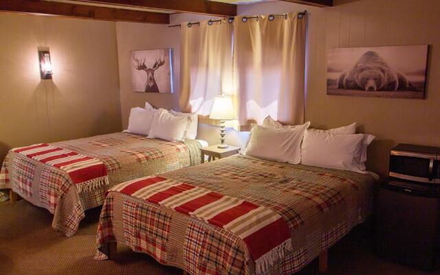 The High Country Motel and Cabins