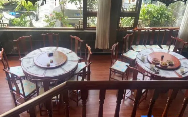 Tengchong Heshun Home Inn