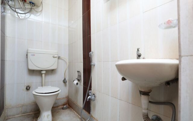 OYO 2360 Hotel Raviz Inn