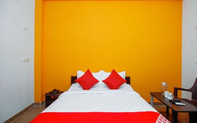 Oyo 37217 Hotel Cresant Park