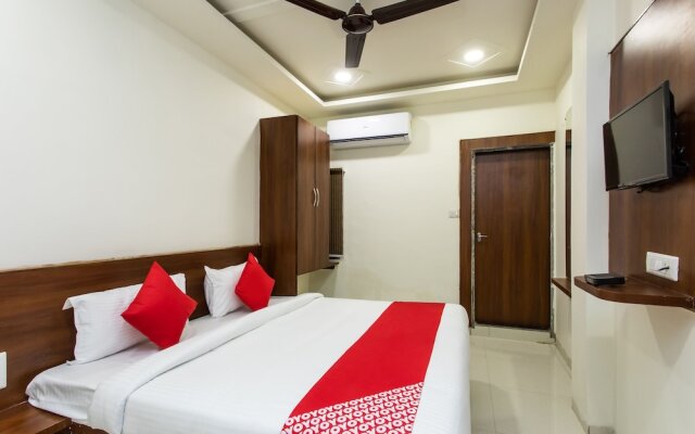 Hotel Aditya Regency by OYO