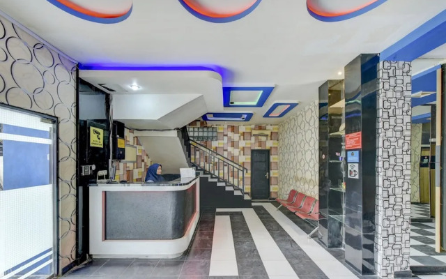 Zaara Guest House Syariah by OYO Rooms