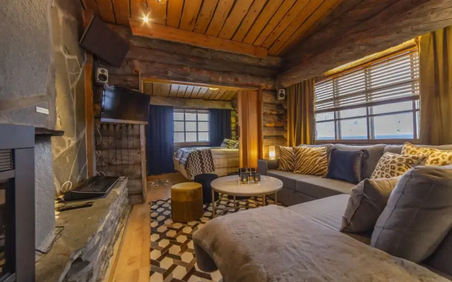 Kuukkeli Log Houses Teerenpesä - Superior Suite A49