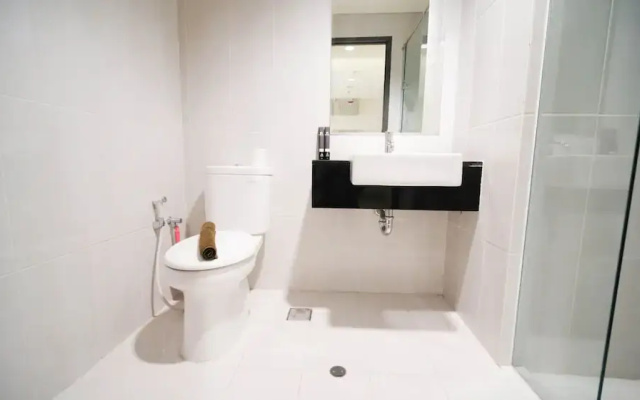 Best Location And Comfy 1Br At Praxis Apartment