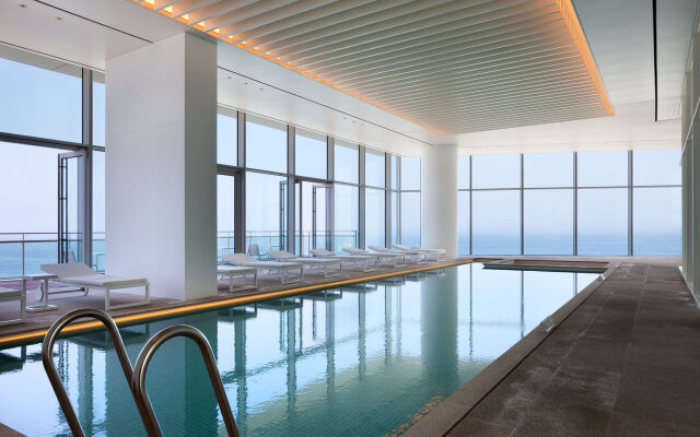 SEAMARQ Hotel
