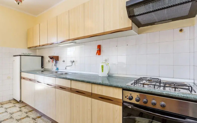 Quaint Apartment With Garden in Medulin