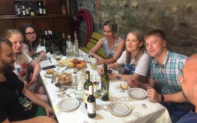 Rostomaant Marani Guest House & Wine Cellar