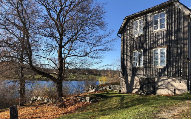 Frägsta Hälsingegård Bed & Breakfast
