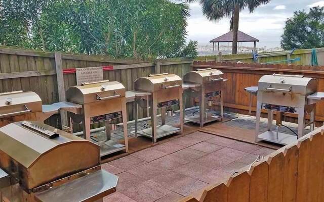 Pelican Beach 1506 1 Bedroom Condo by Pelican Beach Management