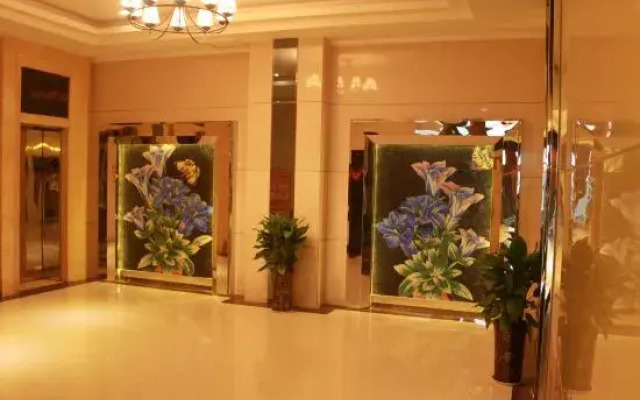 Leju Hotel (Jiaozuo Dongfanghong Square)