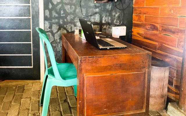 RedDoorz @ JP House Pantai Suwuk Kebumen – Guest Rooms – Kebumen