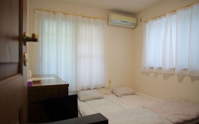 Nyoze House