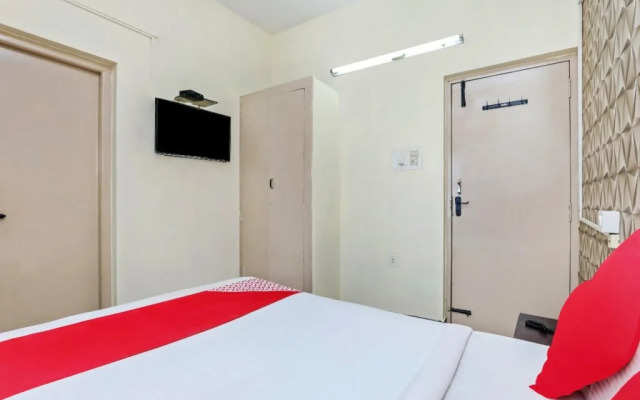 MSR Comforts by OYO Rooms