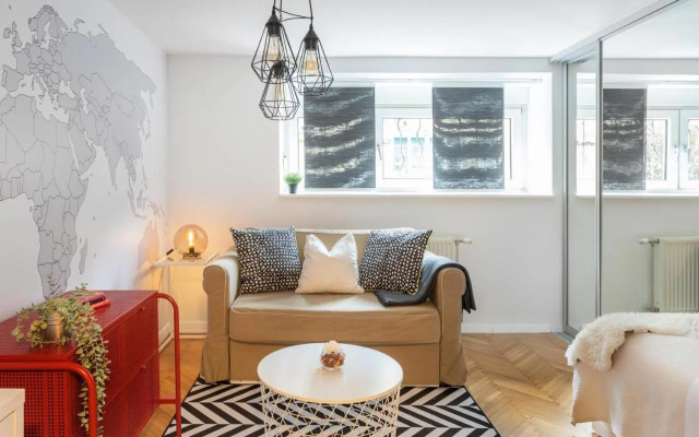 Modern Studio near British Square