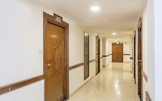 OYO 25042 Vikramaditya Hotel