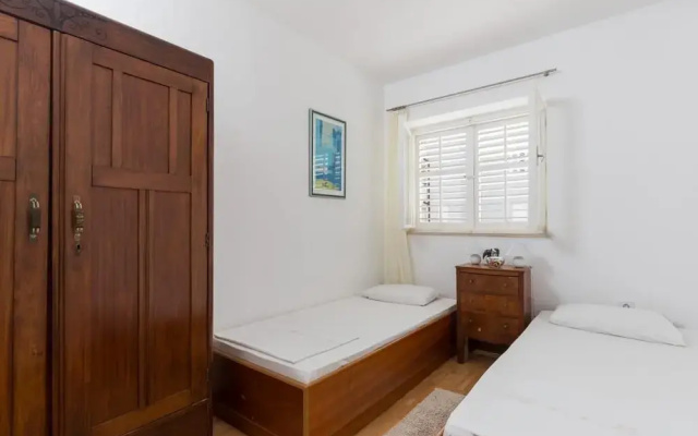 Apartment Bava