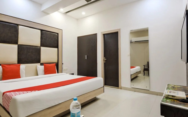 Hotel Purple Residency by OYO Rooms