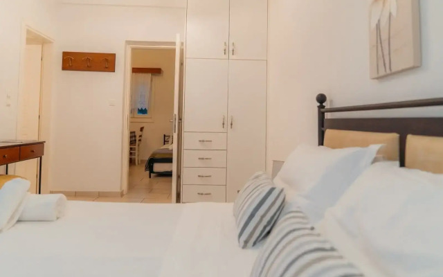 Rooms & Apartments Archontou