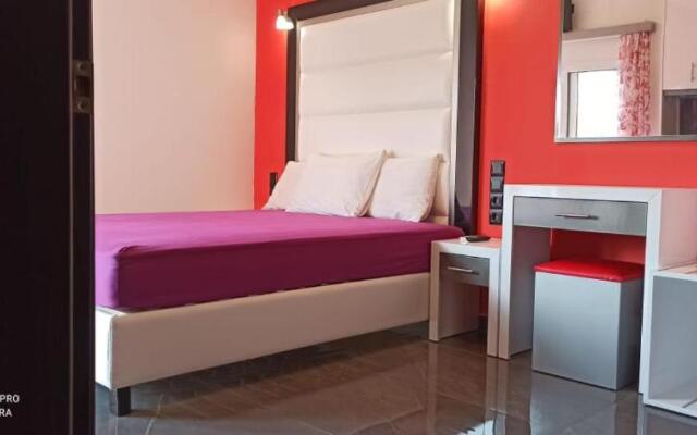 Spiros rooms