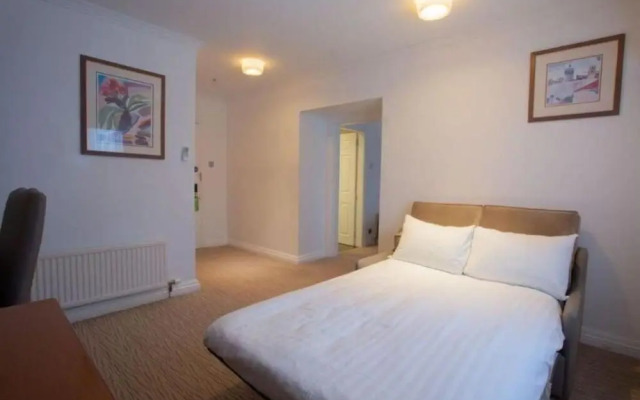 The Tong Park Hotel