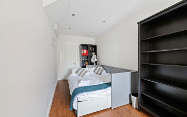 New Bright And Stylish 4Bd Home City Centre Of Leeds