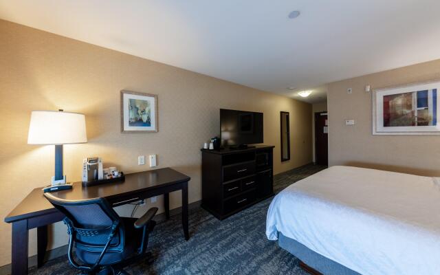 Holiday Inn Express Hotel & Suites Riverport Richmond, an IHG Hotel