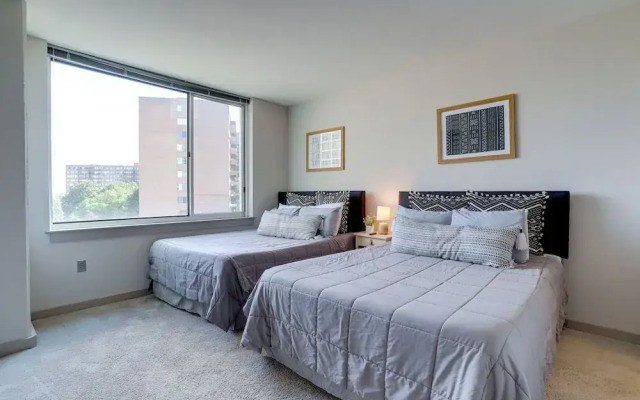 Fantastic Condo Crystal City Rooftop