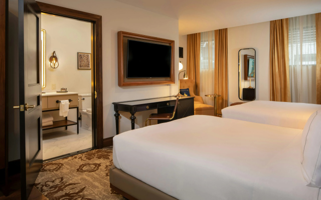 The Peregrine Omaha Downtown, Curio Collection by Hilton