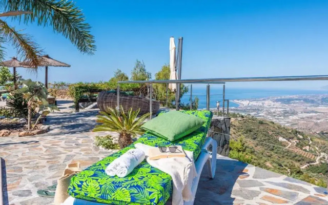 Casa del Alize Sayalonga by Ruralidays