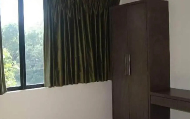 Tisha Apartment Hotel