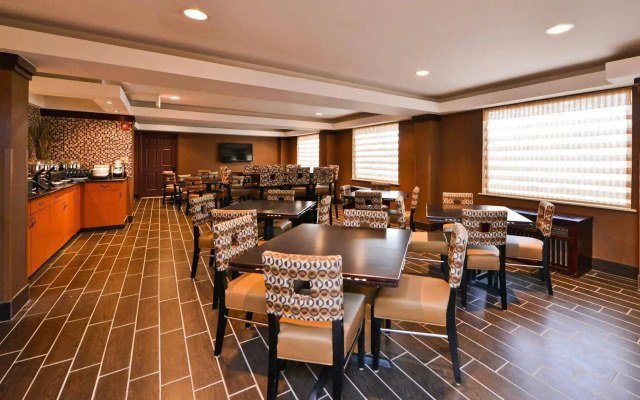 Best Western Glenview -Chicagoland Inn and Suites