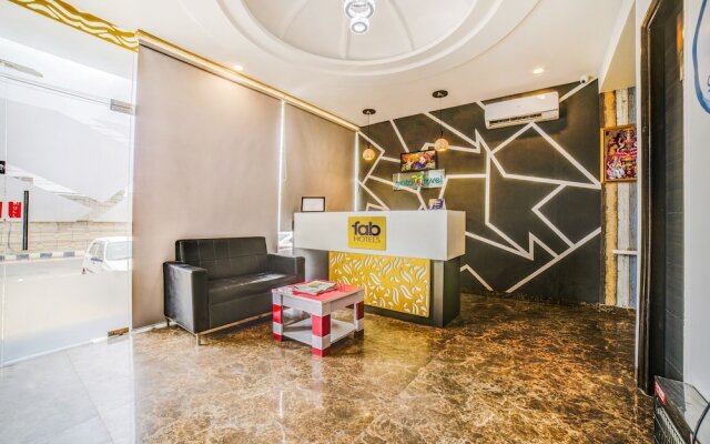 FabHotel Diamond
