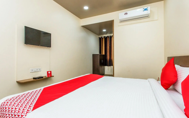OYO 11929 Hotel Ridhi Sidhi