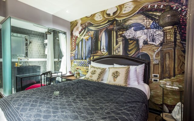 PlayHaus Thonglor Hotel