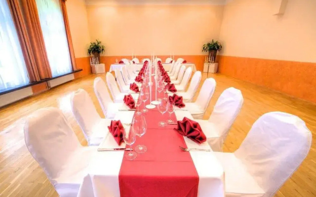 Jagdschloss Waldsee Hotel & Ferienpark