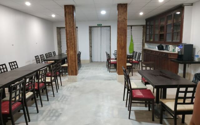 Albergue Albor - Hostel