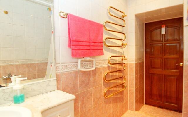 Hotel Life on Belorusskaya