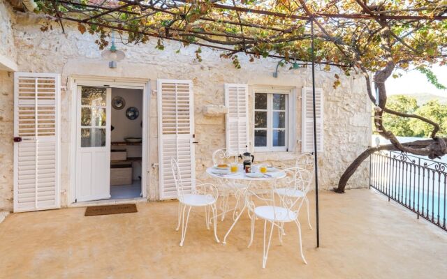 The Village House in Stavros