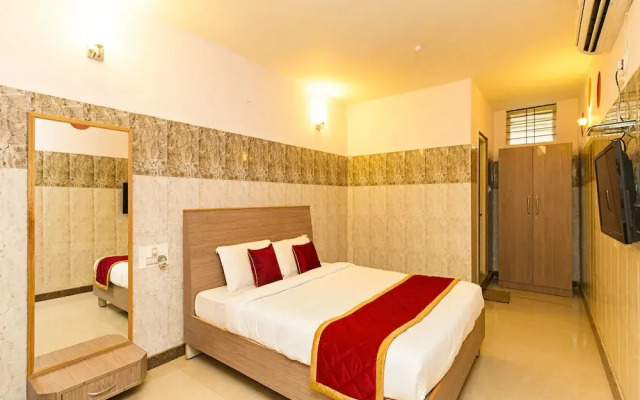 Oyo 18880 Venus Comforts