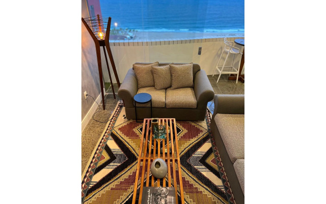 Cobertura vista mar com deck privativo