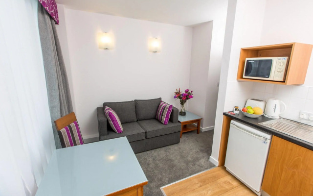 Metro Hotel & Apartments Dublin Airport