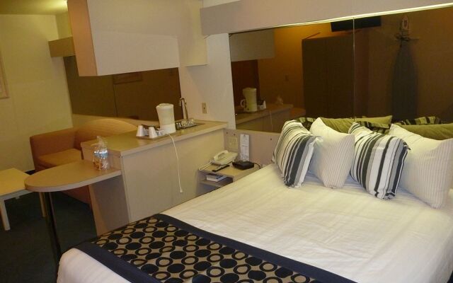 Rodeway Inn & Suites